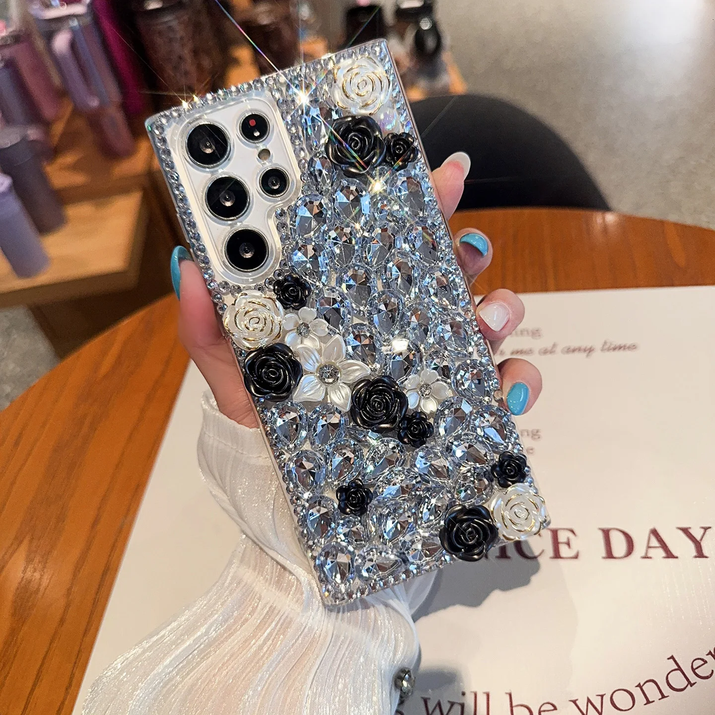 Luxury Bling Diamond Flower Shockproof Phone Case - Elegant Protective Cover