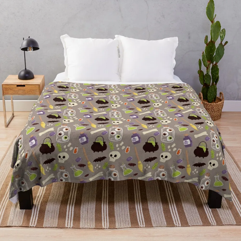 

Spooky Scene Throw Blanket Furry Blanket Single Blanket For Sofa Thin blankets and blankets manga