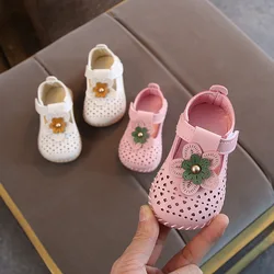 Sandales en cuir souple pour filles, chaussures de premiers pas avec fleurs, pour l'intérieur, décontractées, SSS026 