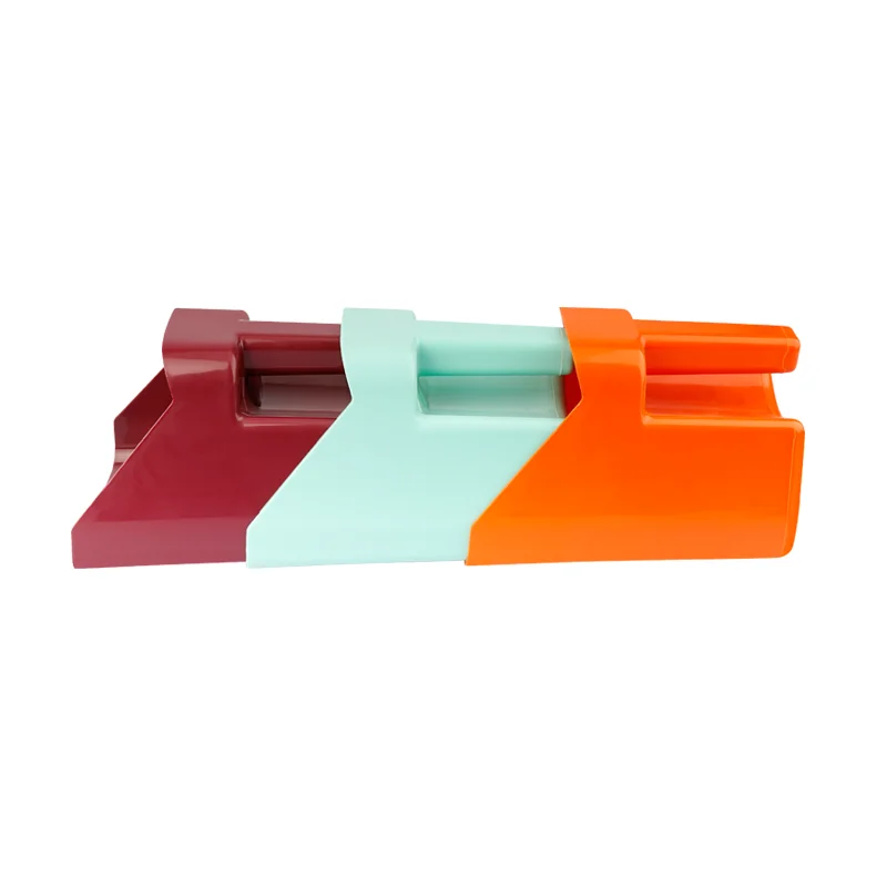 A shovel for feeding  Stable supplies Feeding tools for horses High capacity shovel  feed shovel8801007 2