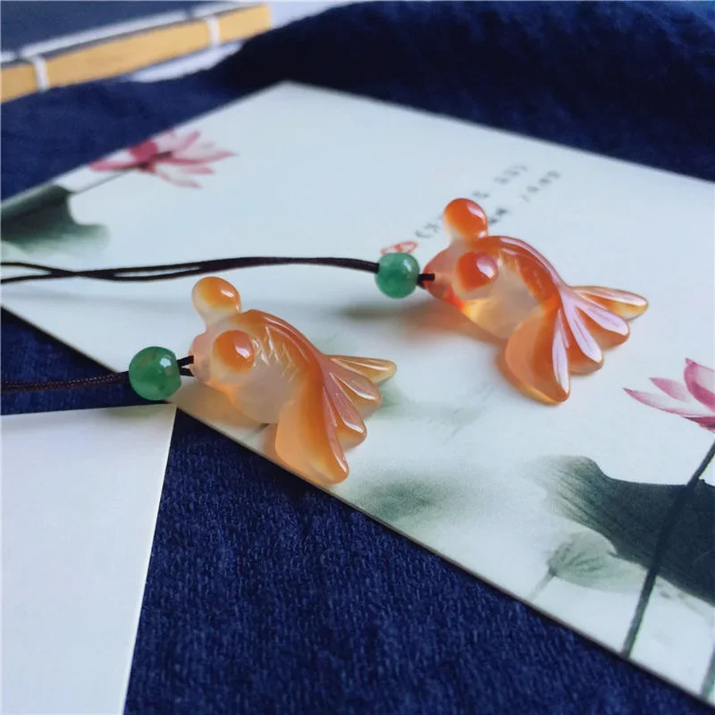 1pc Natural Agate Carved Delicate Small Goldfish Pendant Necklace Fashion Accessories Diy Lucky Amulet Gifts Woman