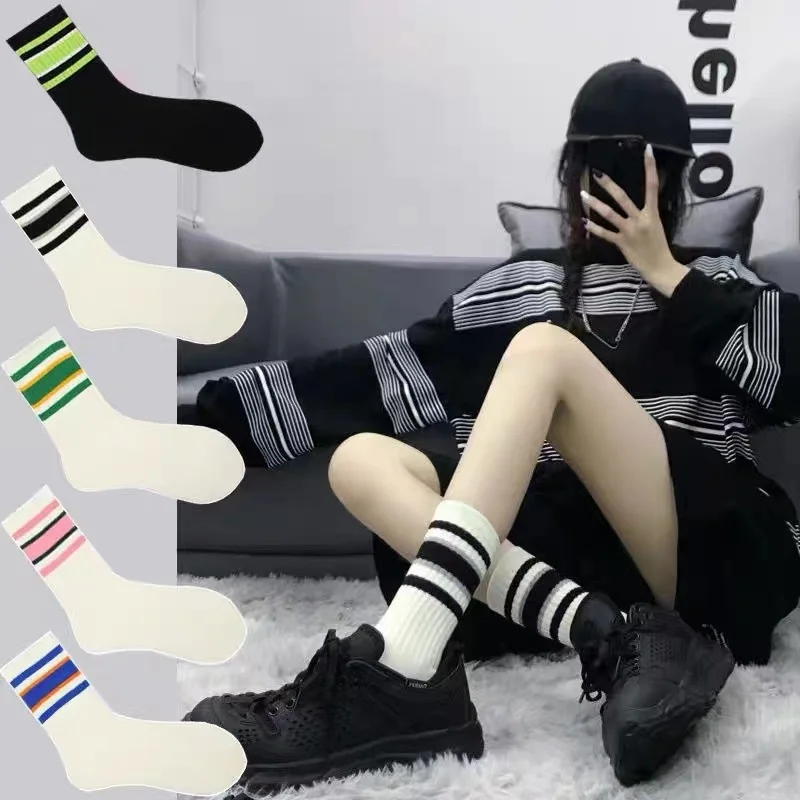 

1Pairs Fashion Color Striped Cotton Socks Harajuku Street Hip Hop Skateboard Sports Sock Couples Solid Breathable Mid-Tube Soxs