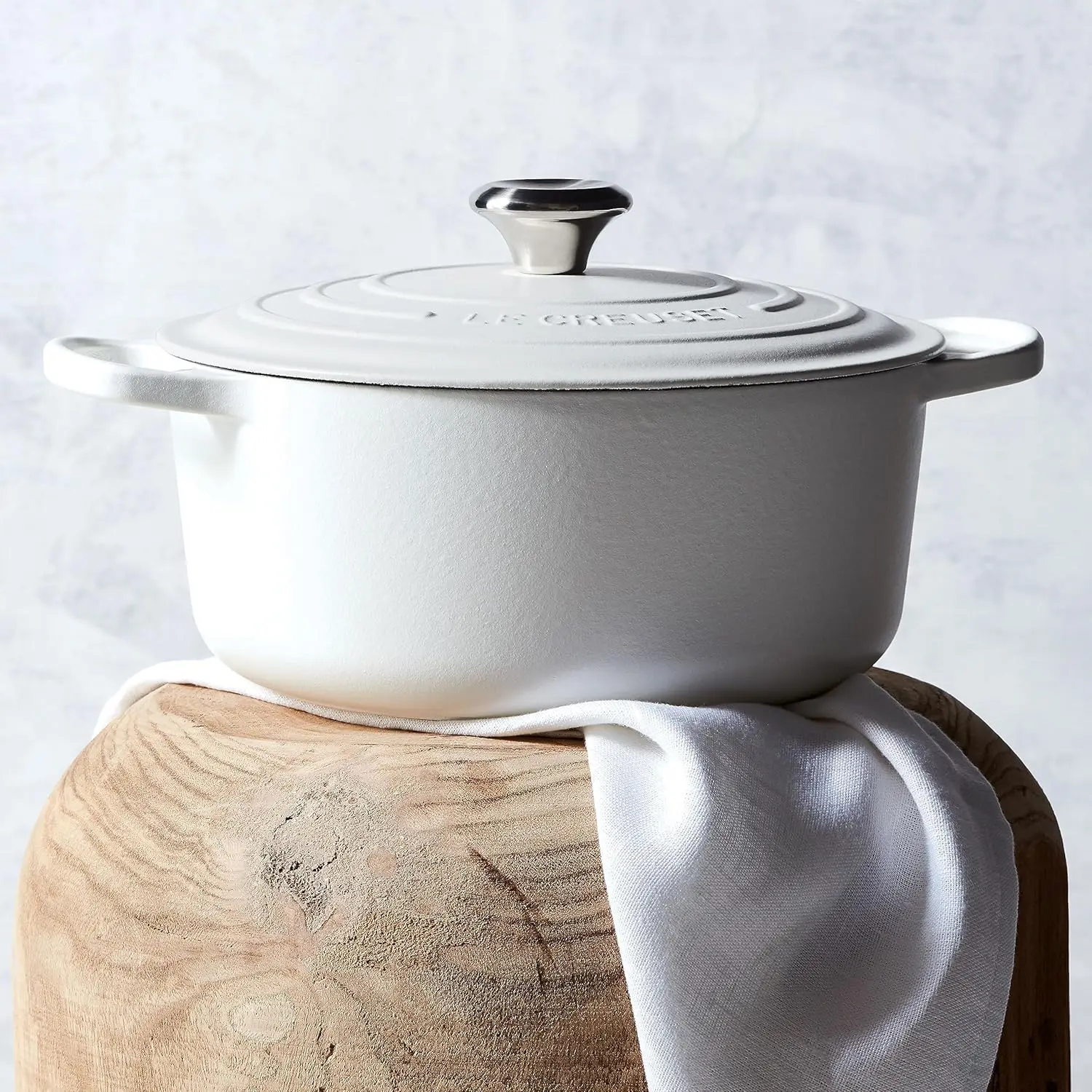 Cookware Sets 16 Piece Cookware Set Enameled cast iron cookware provides even heat distribution and superior heat retention