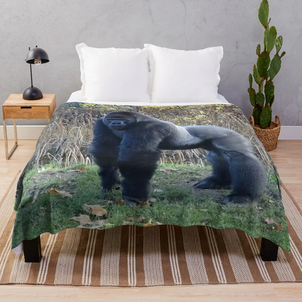 

Sexy Gorilla in the garden Throw Blanket manga Blankets Sofas Of Decoration Sleeping Bag Blanket Thin Blankets
