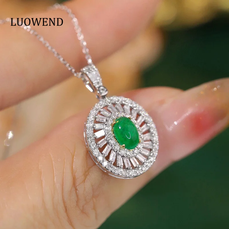 

LUOWEND 18K White and Yellow Gold Necklace Luxury Oval Design Real Natural Diamond Natural Emerald Necklace for Women Wedding