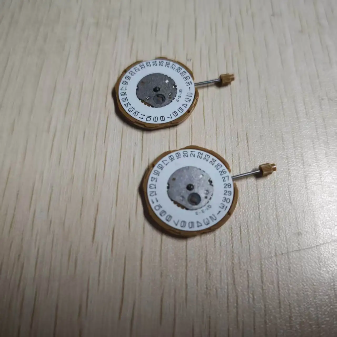 1/2PCS GM10 시계 쿼츠 무브먼트 날짜 표시 기능(3/6시 방향) MIYOTA GM12 시계 3핸즈 수리 부품 교체용