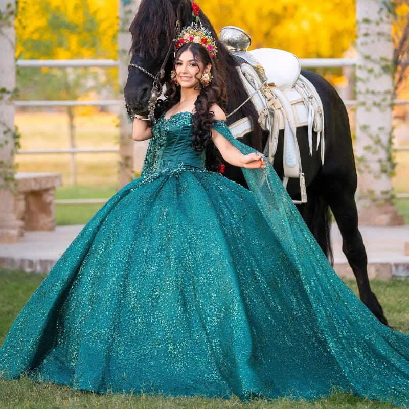 

Sparkly Emerald Green Off The Shoulder Quinceanera Dresses Lace Beads With Cape Ball Gown Princess Dress vestidos 15 de quinceañ
