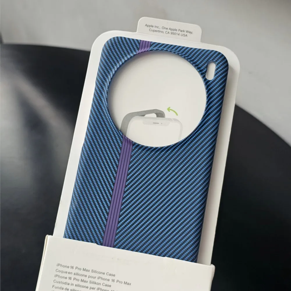Sleek Carbon Fiber Textured Shockproof Phone Case - Matte Finish Bumper Hard Cover