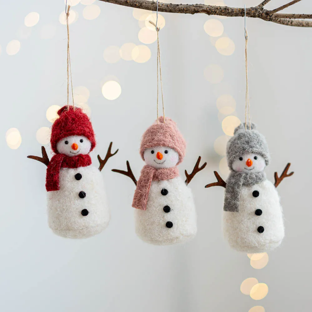 Handmade Felt Snowman Ornament, DIY Christmas Tree Decoration with Scarf, Cozy Xmas Keepsake for Home Holiday Decor
