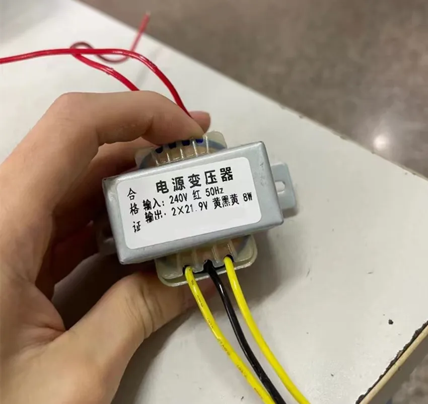 transformador de energia ca com nucleo magnetico 01