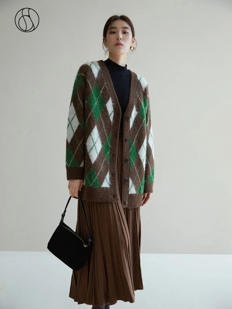 

DUSHU 9% Wool V-Neck Green Coffee Color Plaid 2023 Winter Cardigans Casual Drop Sleeve Thicken Women Loose Straight Sweaters