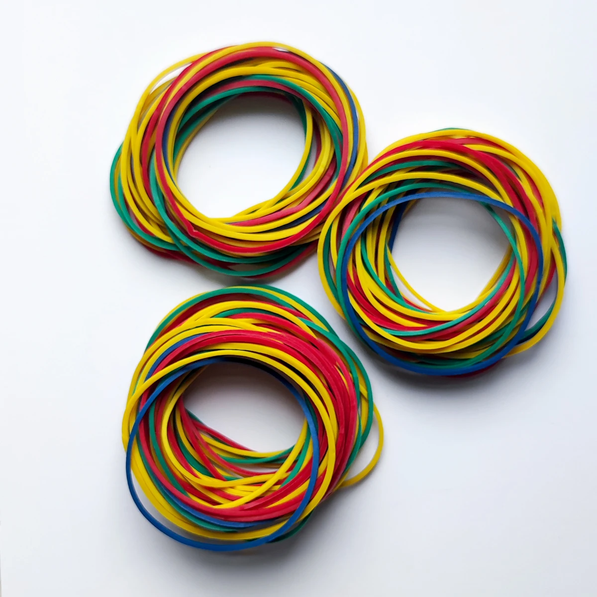 100pcs Mixed Color Rubber Bands Elastic Stretchable Yellow Latex Ring School Office Home High Elastic Rubber Band images - 6