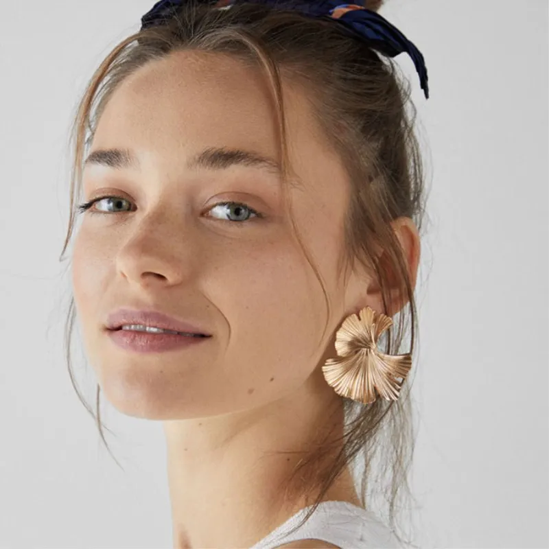 Fashion Geometric Ginkgo Biloba Leaf Shape Drop Earring Creative Personality Simple Punk Woman Dangle Earring Jewelry dangle earrings