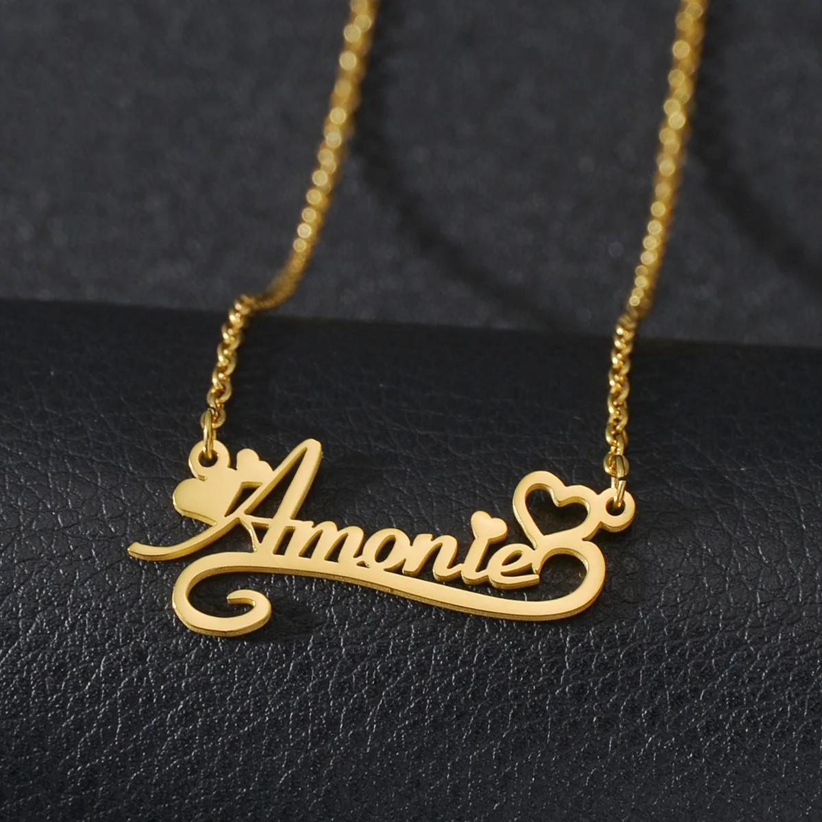 Рисунок 4 - Чокер из нержавеющей стали с именем на заказ