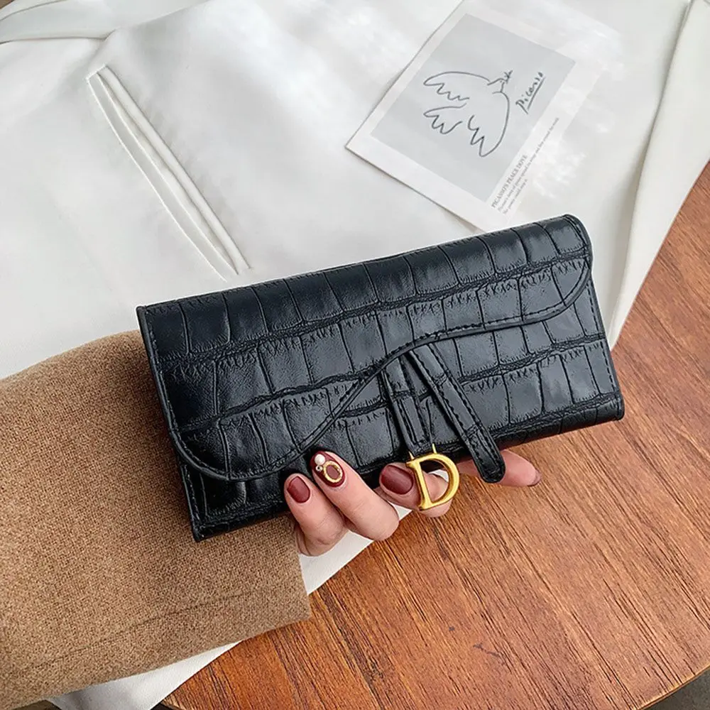 Luxury Designer Women's Wallet - Fashionable Multi-Card Holder & Coin Purse Clutch