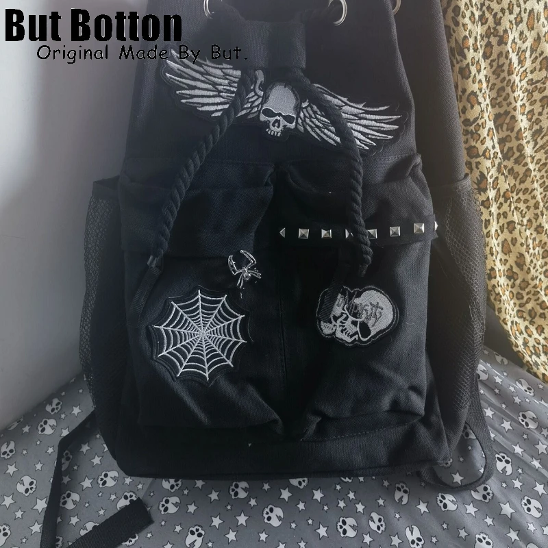 Large capacity Boy Men backpack schoolbag student commute goth