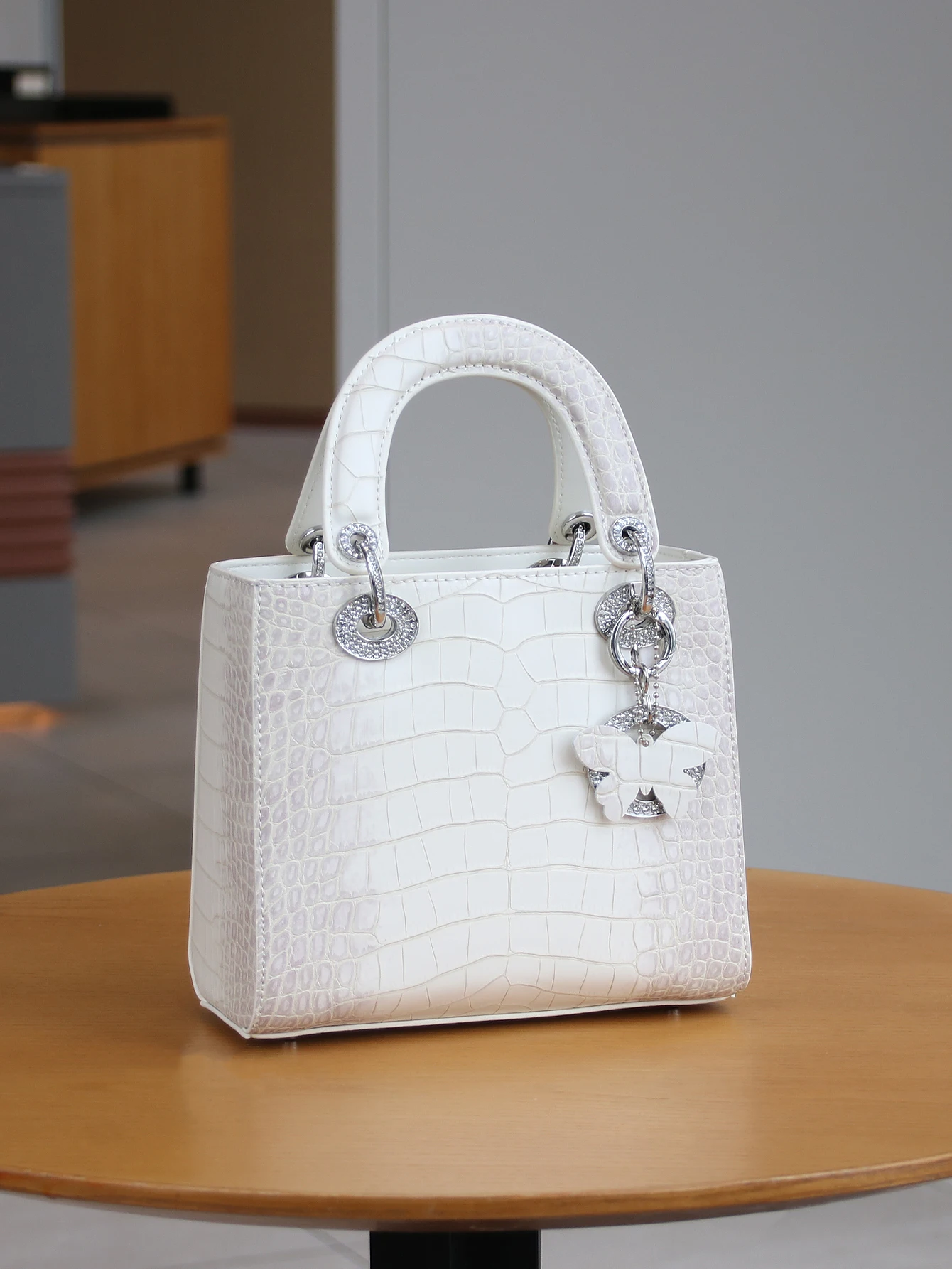 حقيبة يد تمساح جديدة عالية الجودة لعام 2025، بتصمي...