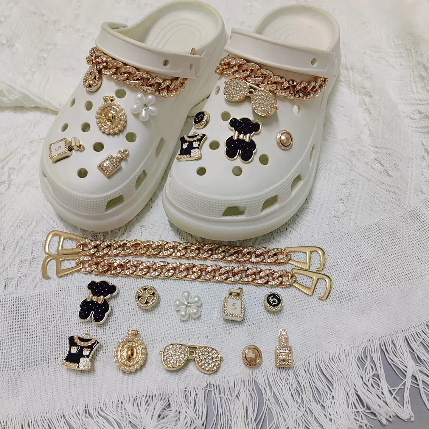 New Shoe Charms for Croc DIY Cute Bear 3D Stereoscopic Shoe Buckle  Decoration Flower Croc Shoe Charm Accessories Girl Party Gift - AliExpress