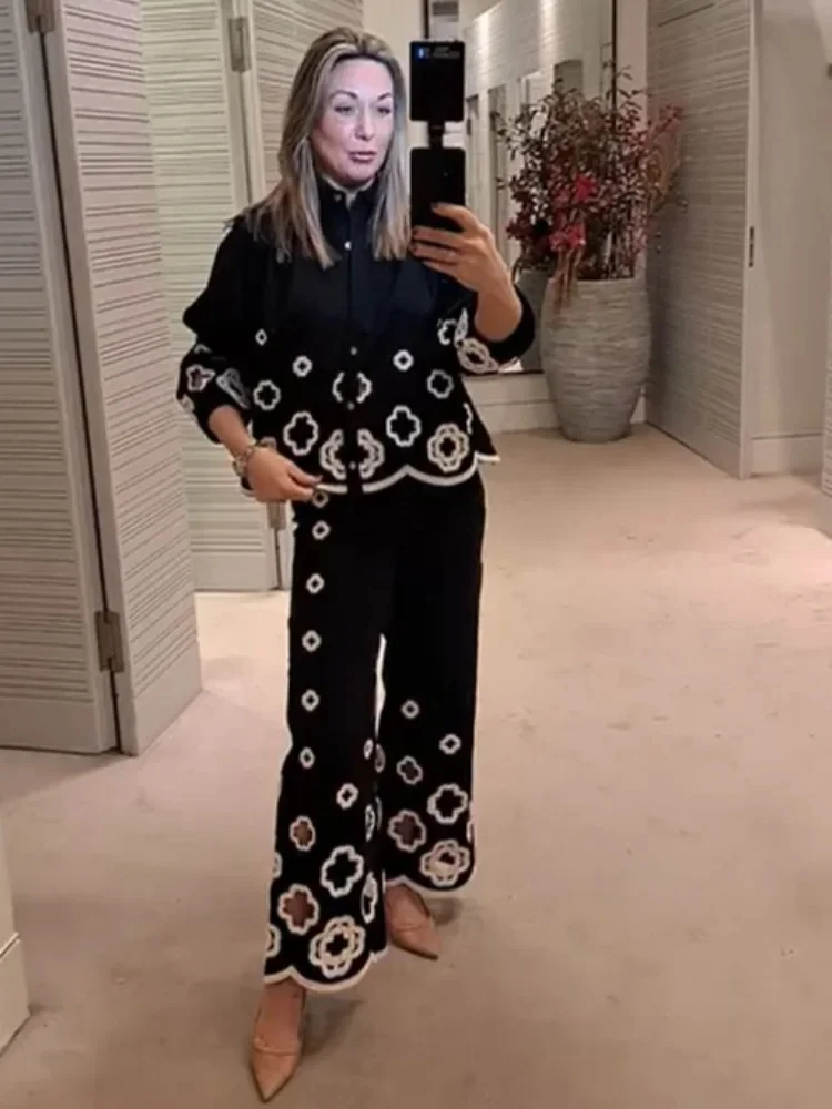 Választékos virágos Üreges Bukott Női Pizsama 2-piece állítsa Bugyog Födémgerenda nyomtatás ujjú Ing csipkével nadrágot haza Angol kosztüm streetwear outfits