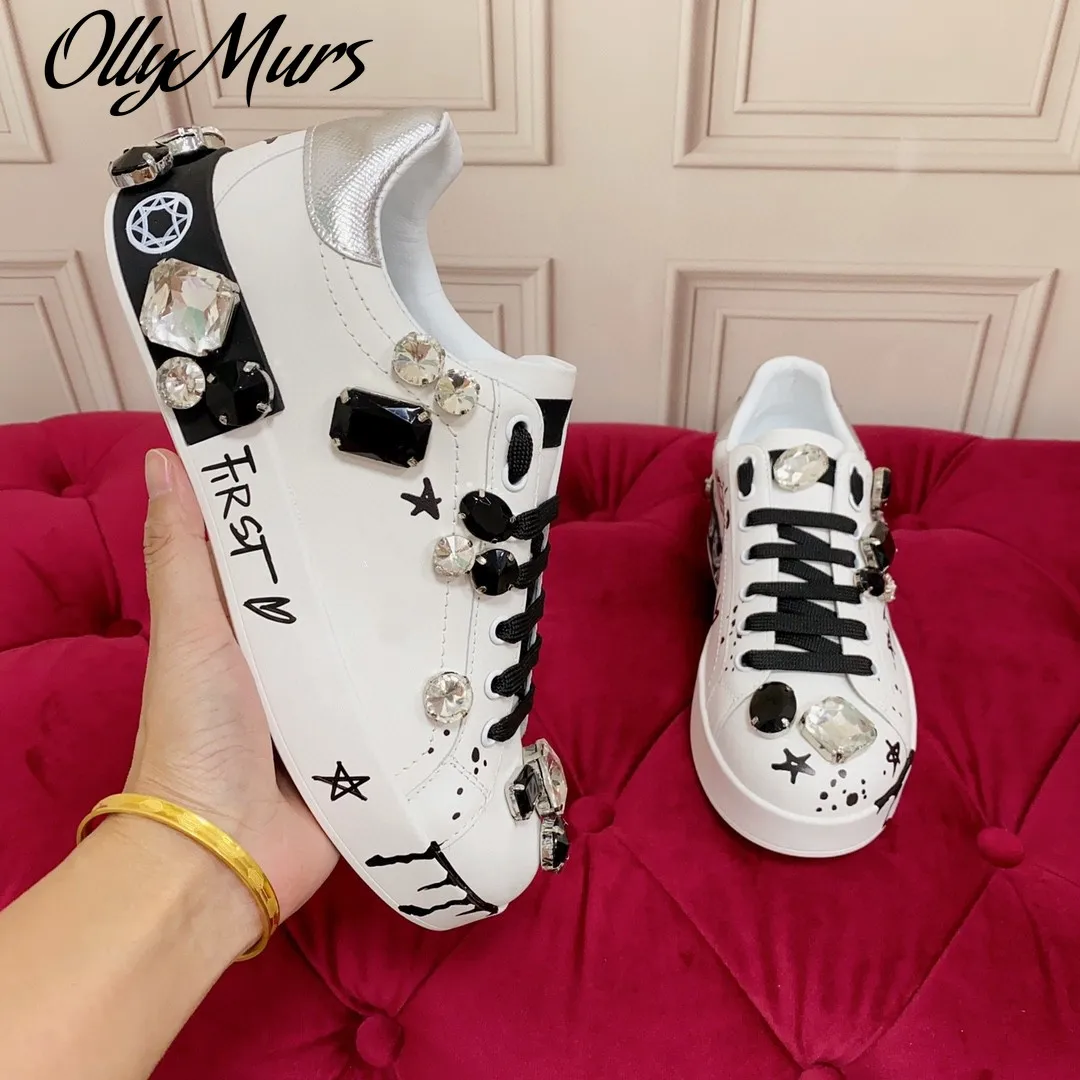 

White Shoes Mixed Color Brand Vulcanized Shoes Leather Platform Sneakers Graffiti Print Tenis Flats Crystal Design