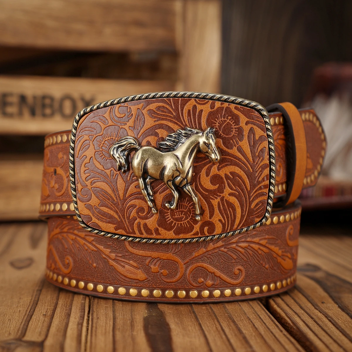 Ein PU-Gürtel im Western-Stil, geeignet für Männer und Frauen, im Bohemian-Stil und Retro-Look, perfekt für alltägliche Freizeitausflüge.