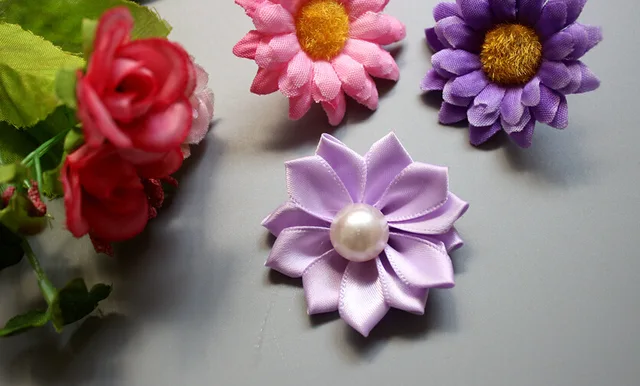120pc With Rhinestone Center Mini 1.5