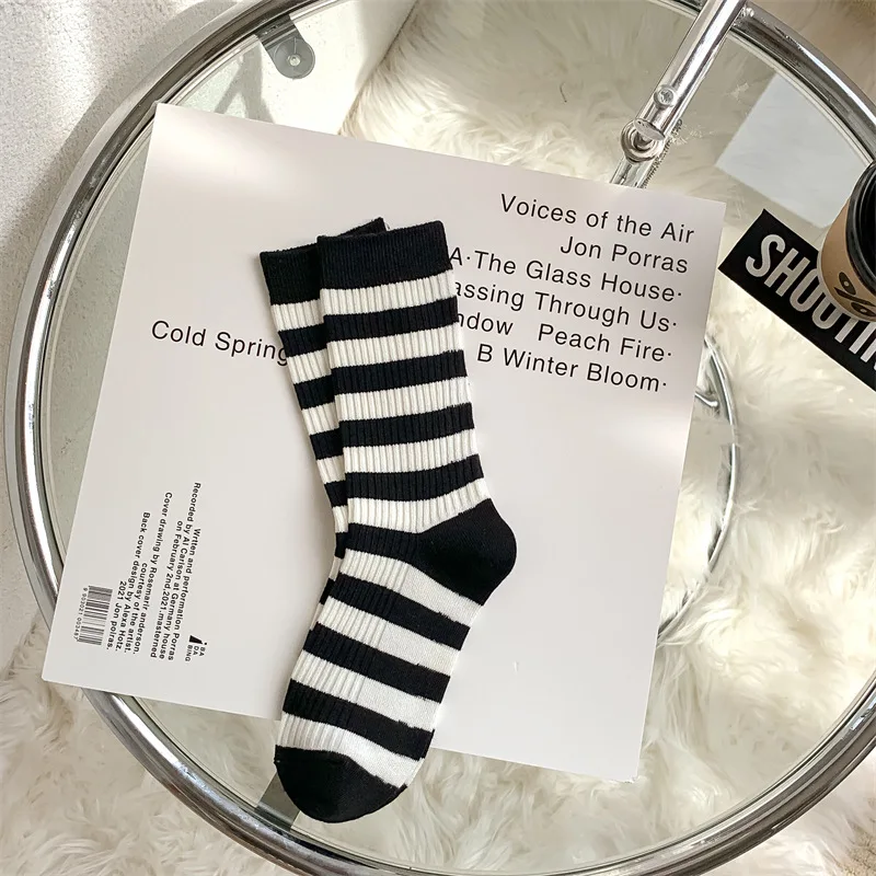Sports Socks 5pairs Combed Embroidered Letter Big R College Style Women's Socks