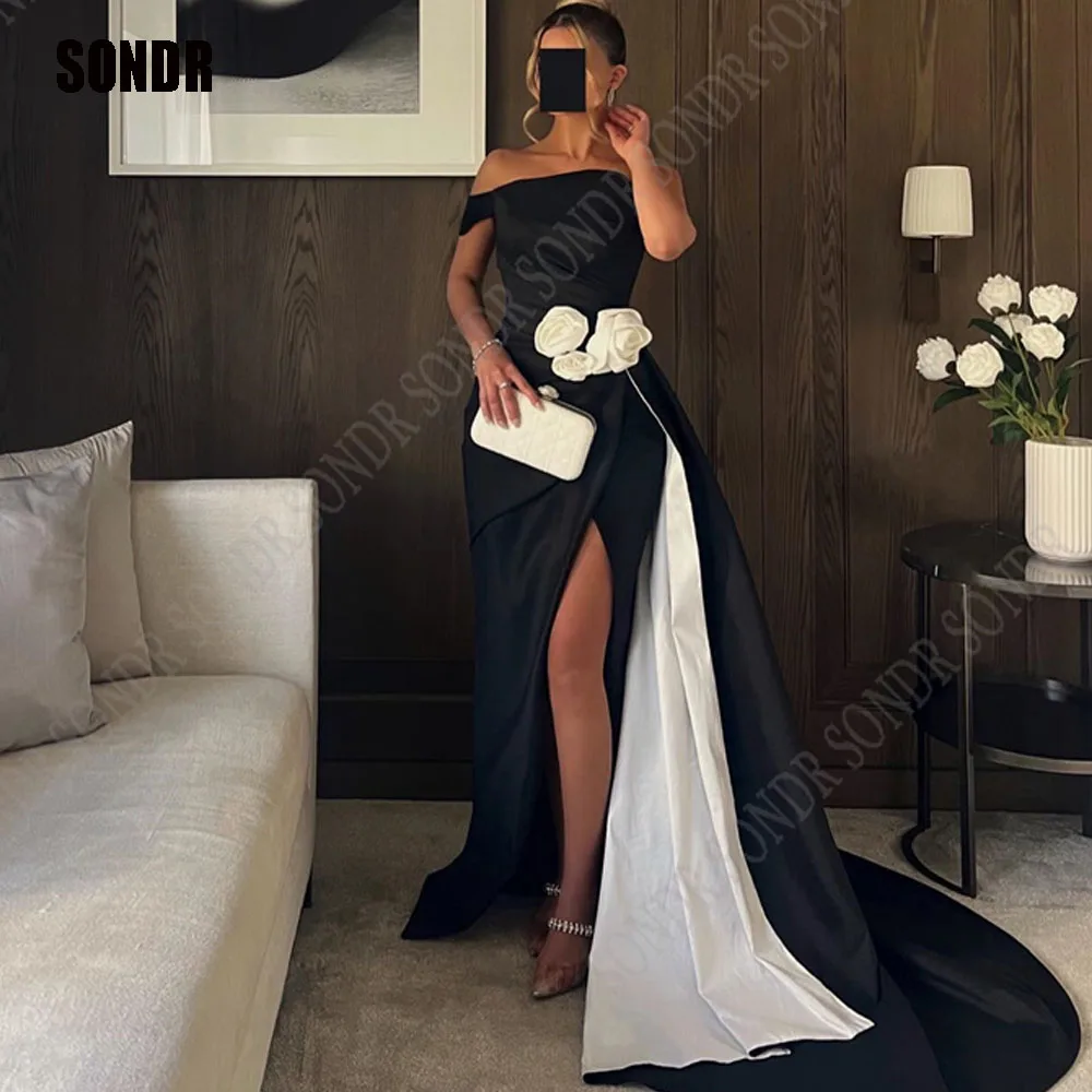 

Black White Long Flowers Prom Dresses Pleats Satin Off Shoulder Arabic Side Slit Formal Event Evening Party Dress Vestidos