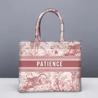 Small Size Luxury Design Canvas Letters Tote  Mommy Bags For Lady Fashion Exquisite Shopper Bag Women's Custom Printing Handbag 5