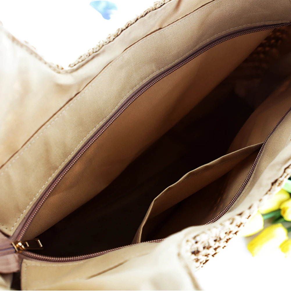 Women Vintage Shoulder Bag Large Capacity Weaving Travel Handbag Solid Color Retro Straw Handbag Ladies Summer Daily Bag