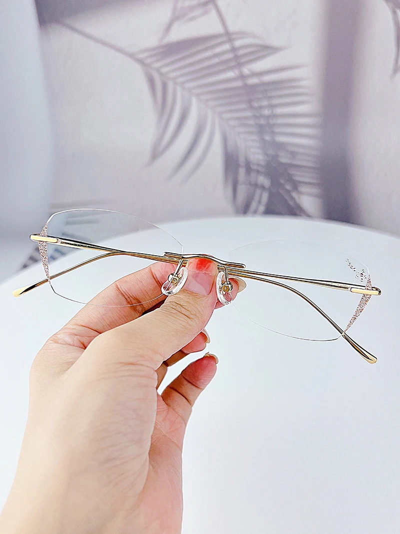 Glitter Edged Rimless Eyewear