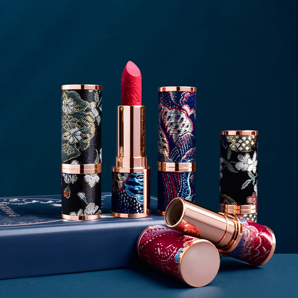 

Round Lipstick Tube Lipstick Refillable Bottles Chinese Satin Embroidered Lipstick Tube Empty Lip Balm Container Makeup Tools