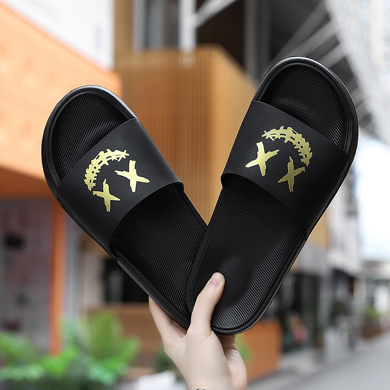Fashion Men Slippers EVA Soft Sandals Men outdoor Home Flip Flops Slides Non-slip Summer Male Beach Sandals Platform Shoes