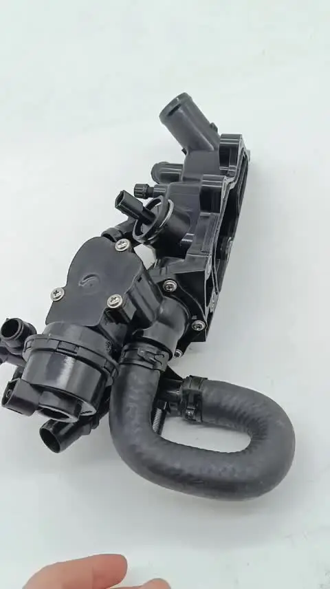 Boîtier De Thermostat Pour Kadjar / Kangoo II 1.2 TCe 2015+ - Réf. 110600353R / 110601560R