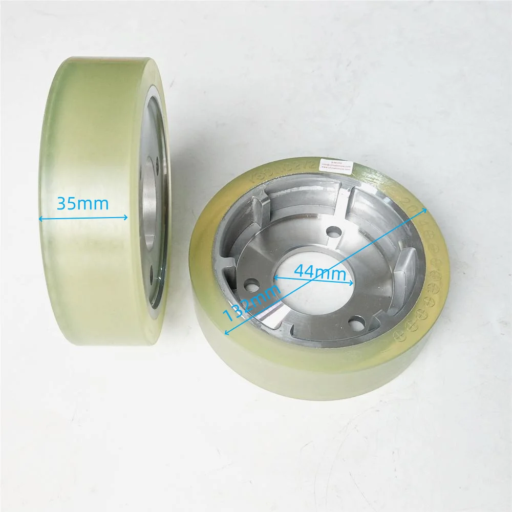 YS011C272G01 Escalator Belt Drive Roller 132*35*44 OD 132mm W 35mm ID 44mm Elevator Spare Parts