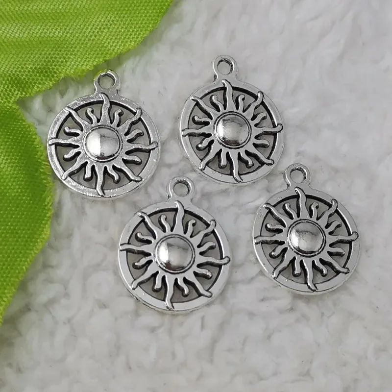 210 Stück antiksilberfarbene runde Sonnen-Anhänger, 20 x 16 mm, für Armbänder, Ohrringe, Schmuckherstellung, Großhandel
