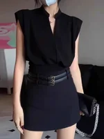 Camisas De Mujer 2025 femmes Blouses col en v sans manches chemises tempérament couleur unie culture hauts été Vintage tout Match Blouse 5