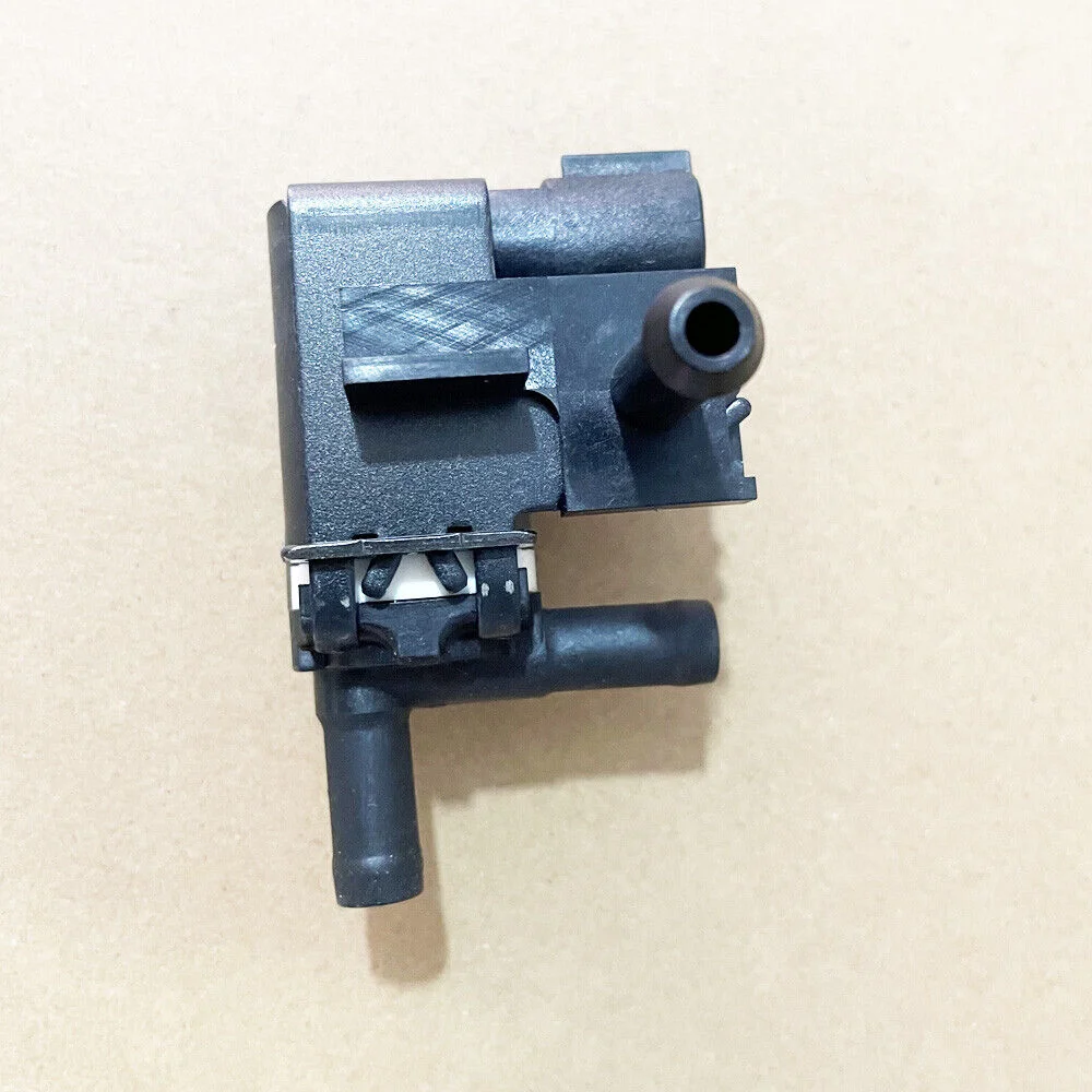 Vapor Canister Purge Solenoid Valve For Mazda 3 1.6L OEM 101362