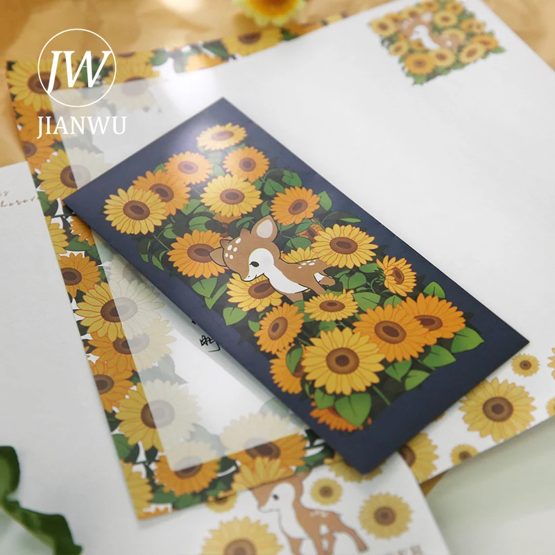 JIANWU Cute Small Animals Flower Bush Envelope Letter Paper Set Confession Love Letter Letterheads Kawaii Stationery Supplies
