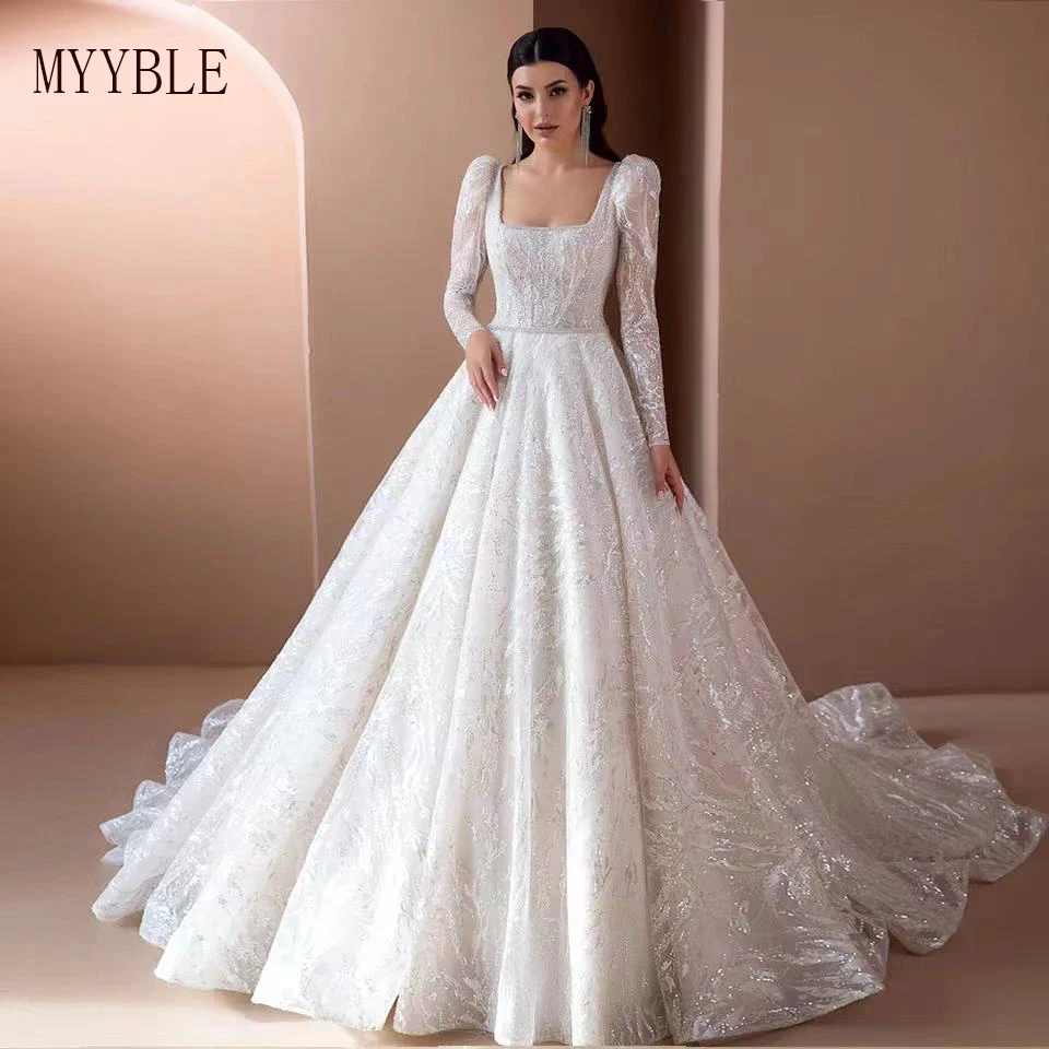 

Luxury Bridal Dress Embroidered Gold Princess Ball Gown Square Collar Puffy Sleeves Church Wedding Button Robes De Mariée