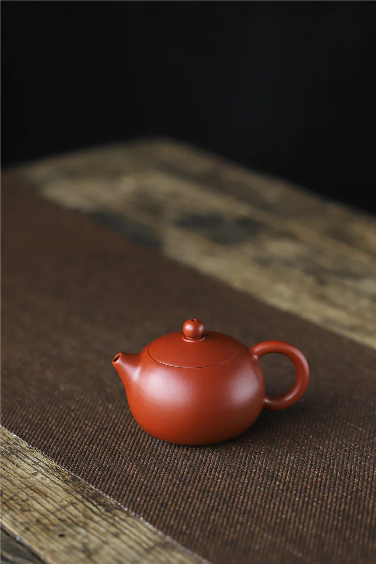 Description Picture 3 of item240ML Yixing Purple Clay Teapot Machine-made Xishi Tea Pot Raw Ore Dahongpao Quality Teaware Oolong Pu're Tea Set Filter Kettle