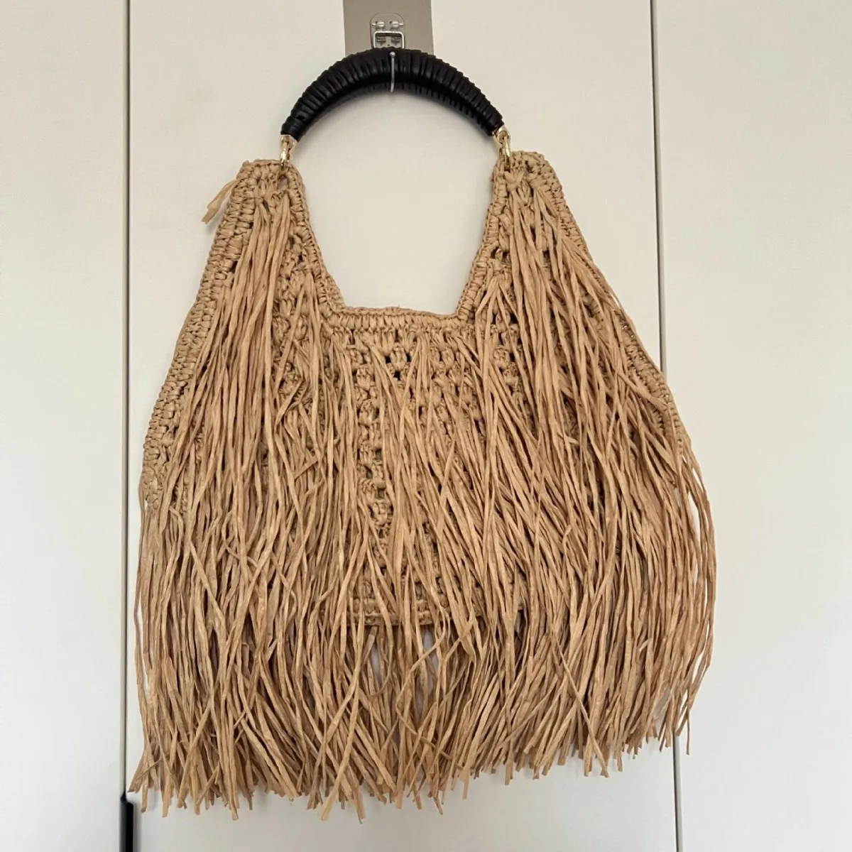 Hollow Out Tote Bags For Women Luxury Designer Handbag Purse New Weave Large Capacity Tassel Shoulder Straw Beach Bag