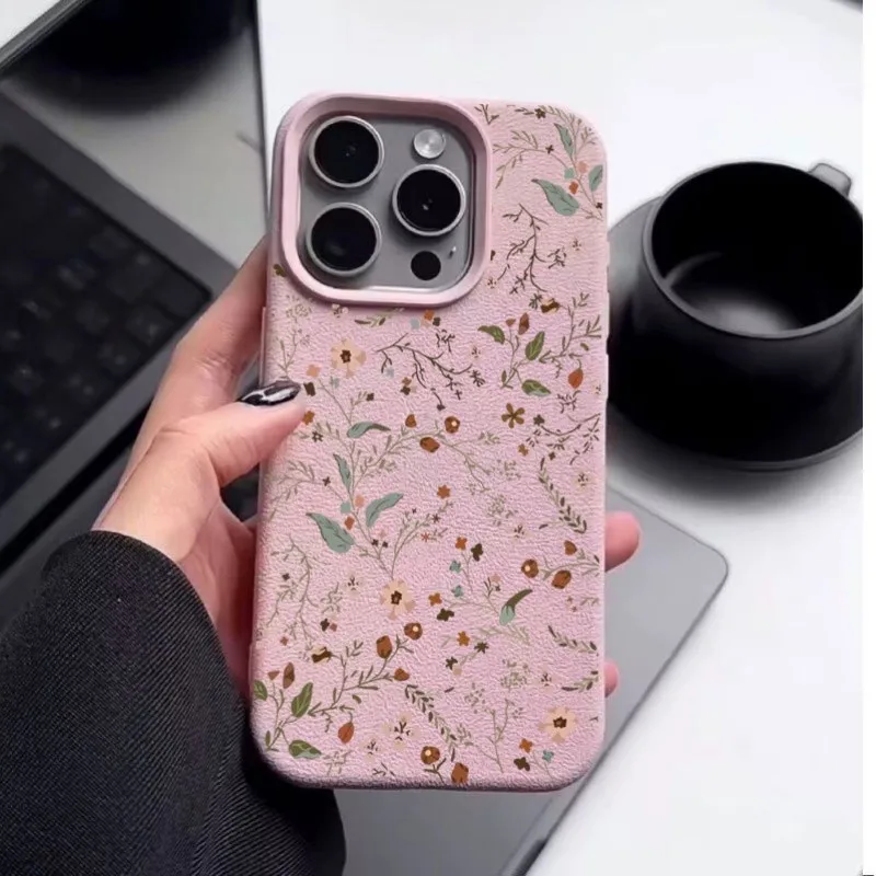 Elegant Small Flower Design Protective Phone Case