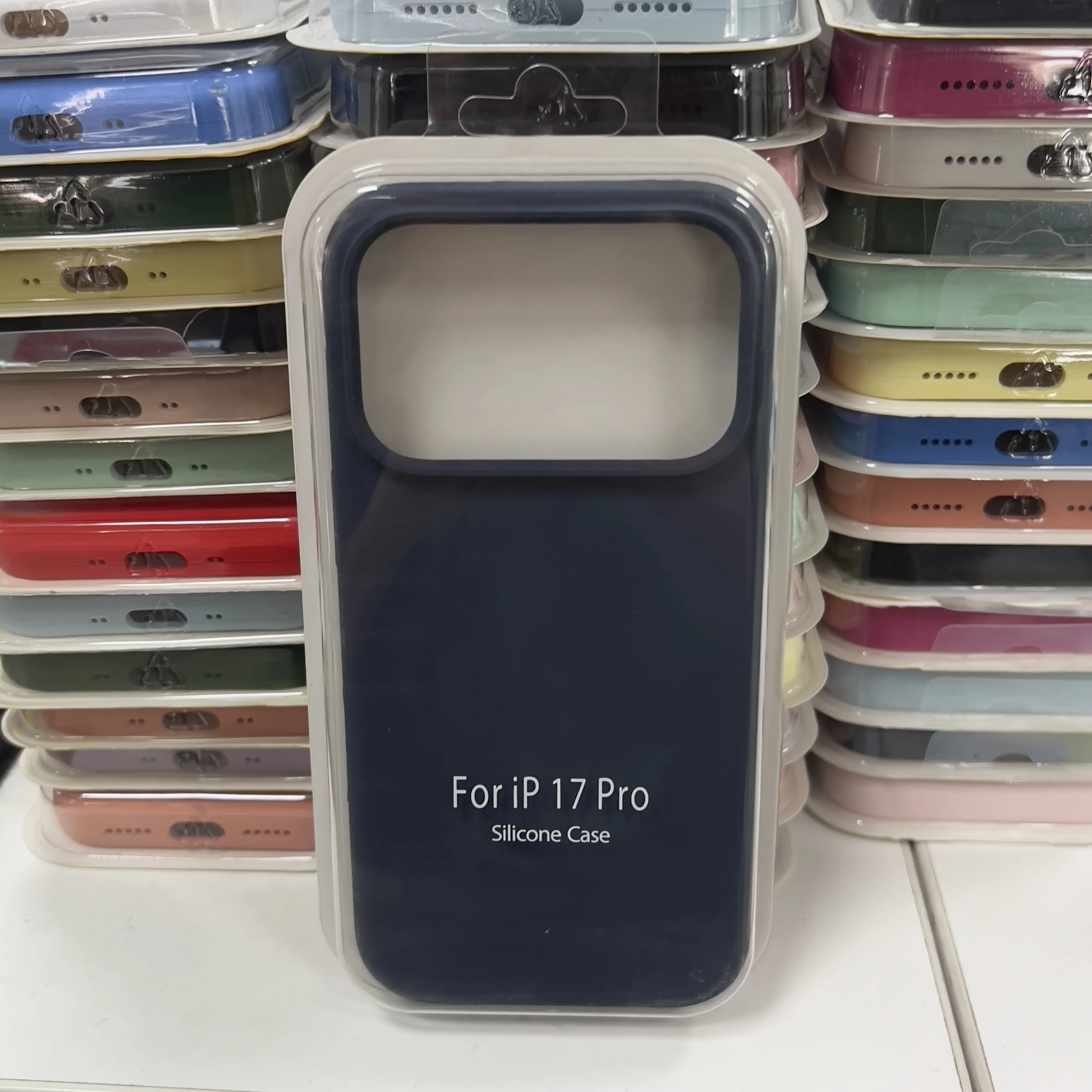 ตัวเลือกสินค้า เคสซิลิโคนนุ่ม สัมผัสเหมือนผิวจริง สำหรับ iPhone 17 Pro Max สีลูกกวาด