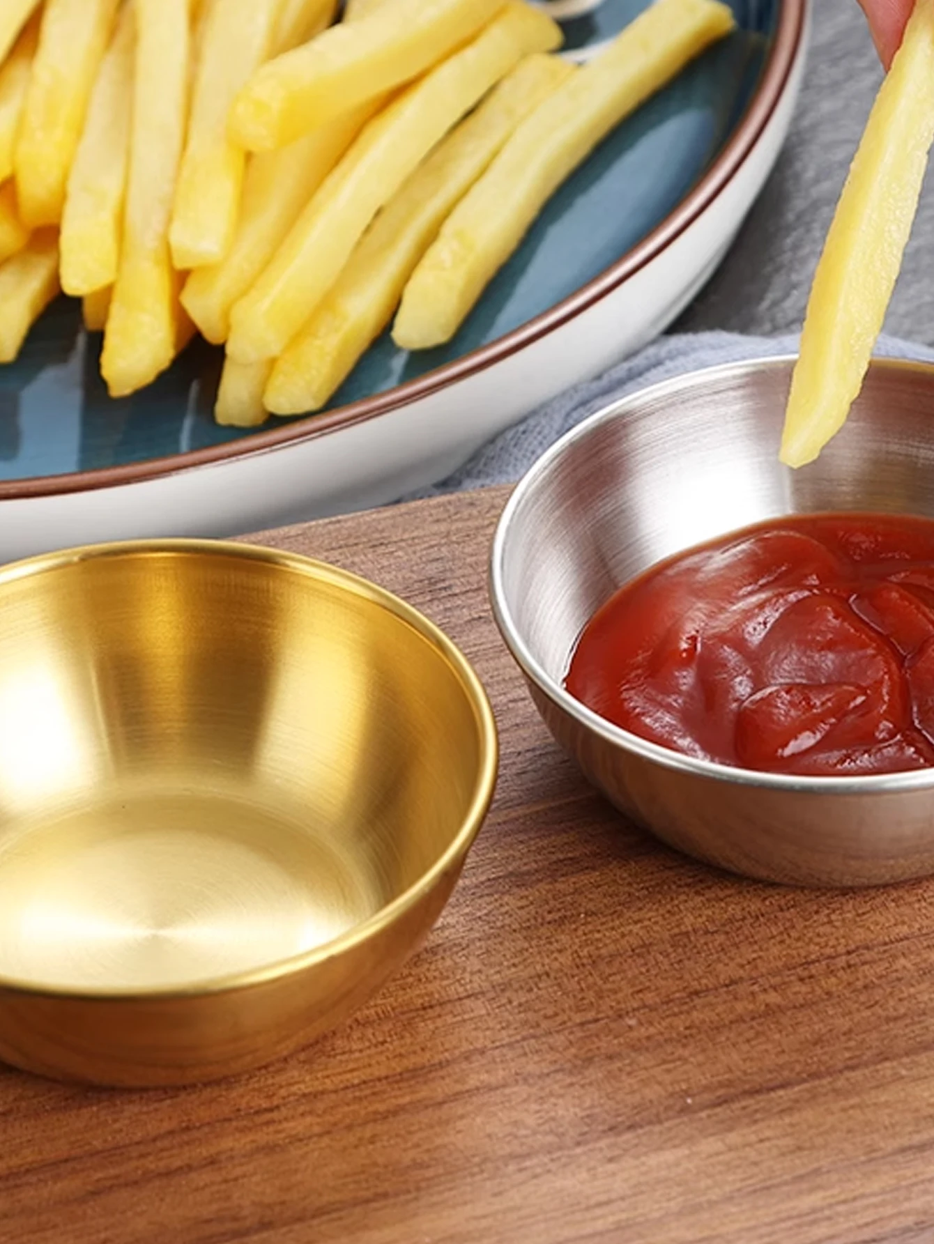 Golden Stainless Sauce Dishes 4