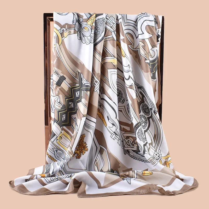 

2024 new chain printed scarves multifunctional Joker decoration 90 twill square shawl outside.