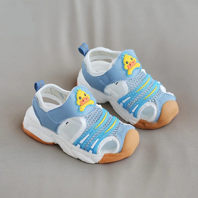 

New boys and Girls Mesh Sandals Summer soft bottom cloth Non-slip Infant Shoes little kids beach sandals Outdoor Beach Sandals
