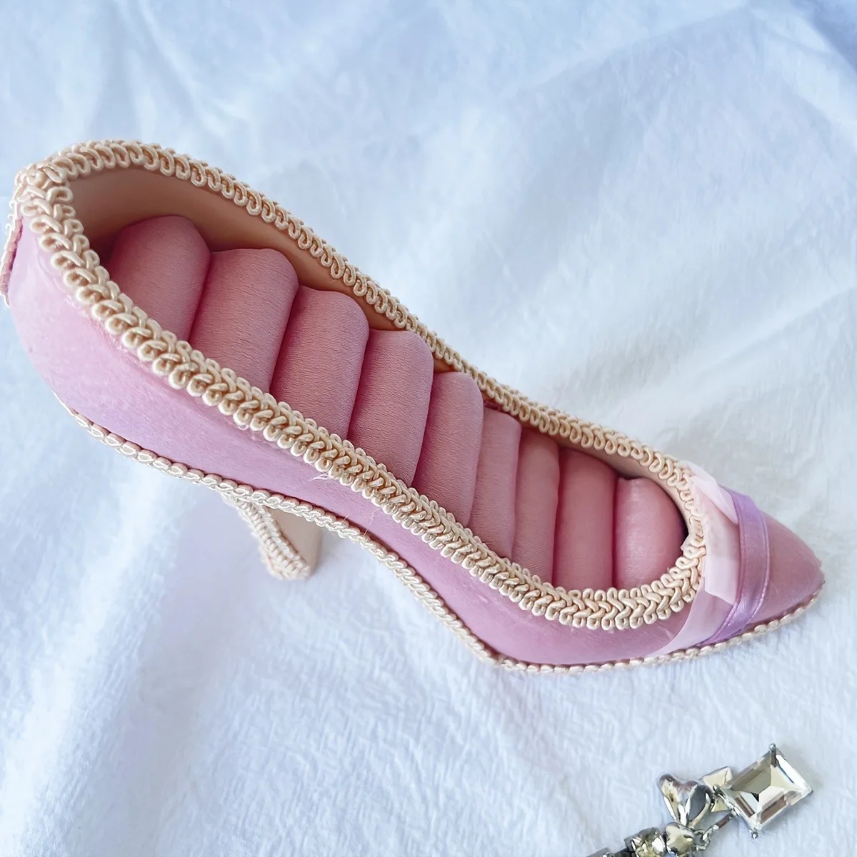 1/2pcs-Desktop jewelry display high heels jewelry stand, jewelry earrings, ring stand, desktop decoration, jewelry storage