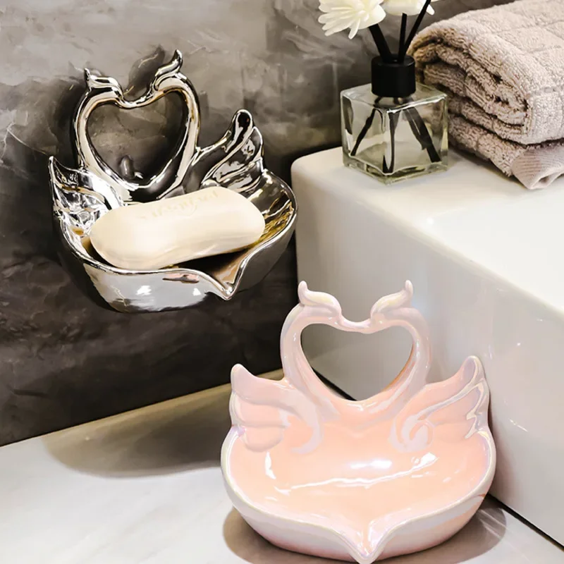 

Роскошная креативная Коробка для мыла, домашняя настенная подвесная емкость для мыла в ванной комнате, раковина для туалета, керамические украшения в виде лебедя