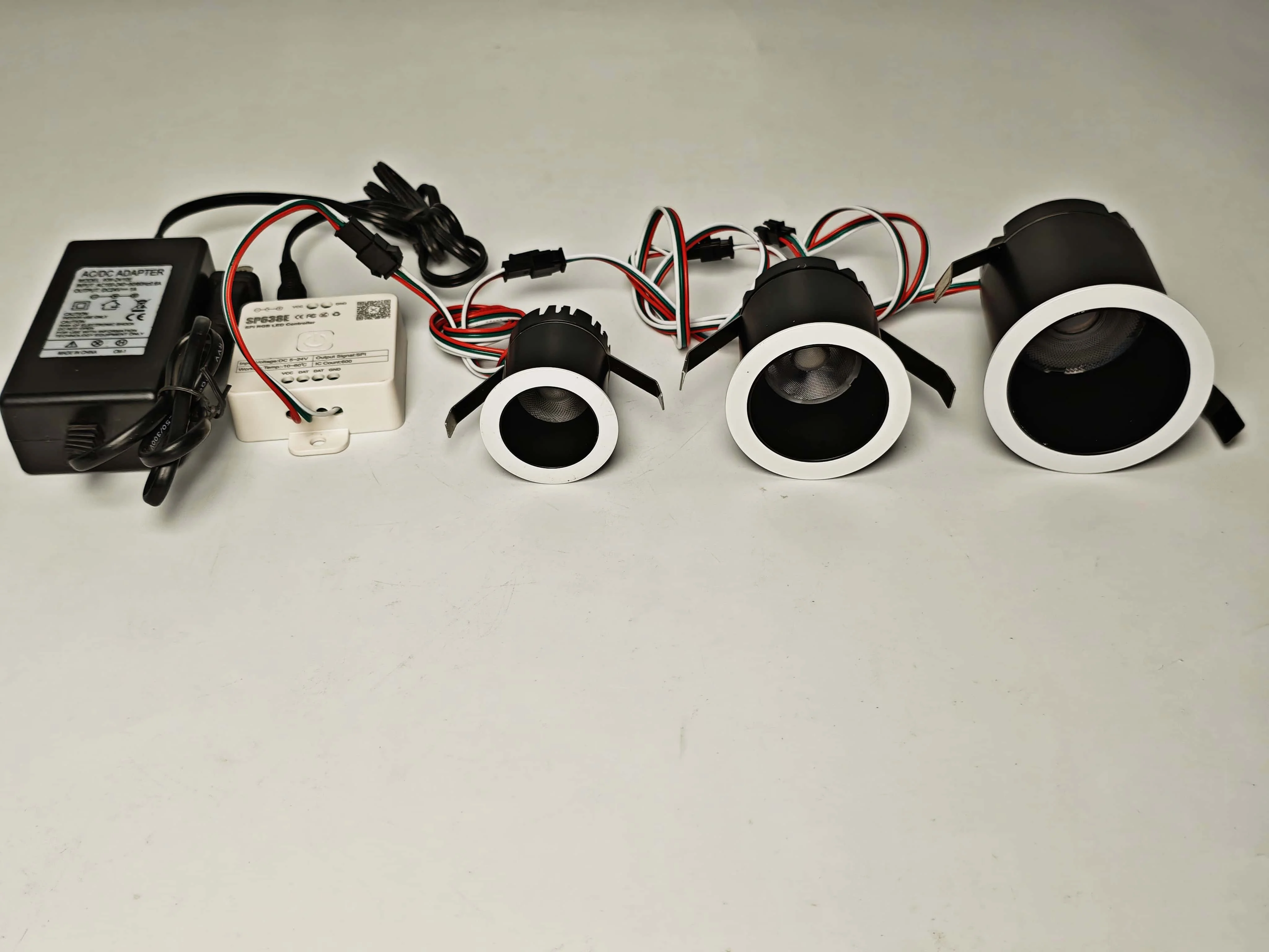 5개/세트 5W/10W/20W DC24V WS2814 RGBW 주소 지정 가능 LED SPI 스마트 픽셀 다운라이트 실내용 3핀 JST 입출력 30도